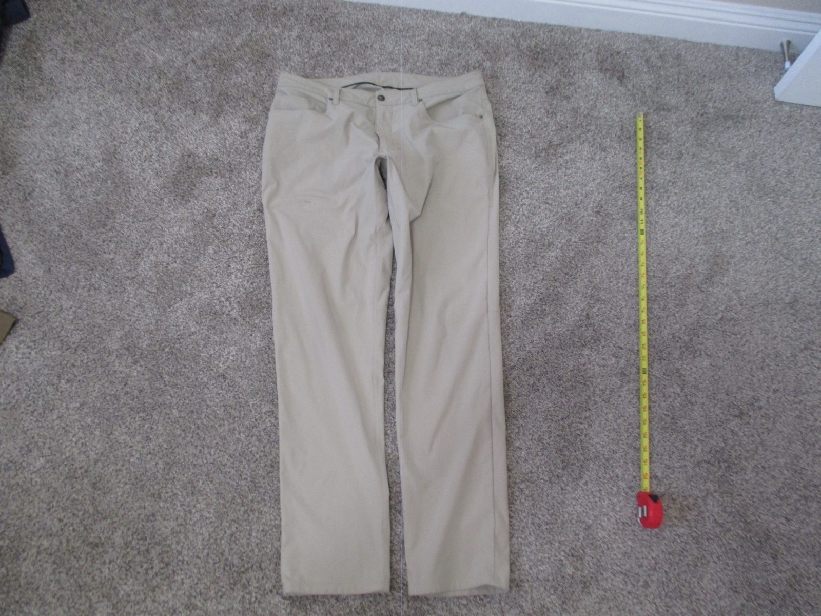 Lululemon ABC Men’s Slim Tapered Stretchy Chino Pants Beige 36×33 5 Pocket