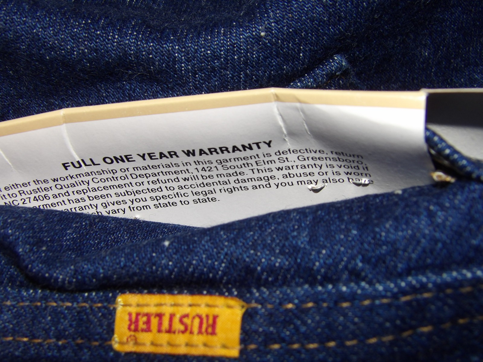 VINTAGE NEW WITH TAGS RUSTLER PREWASHED DENIM BLUE JEANS BY WRANGLER! USA 34×30