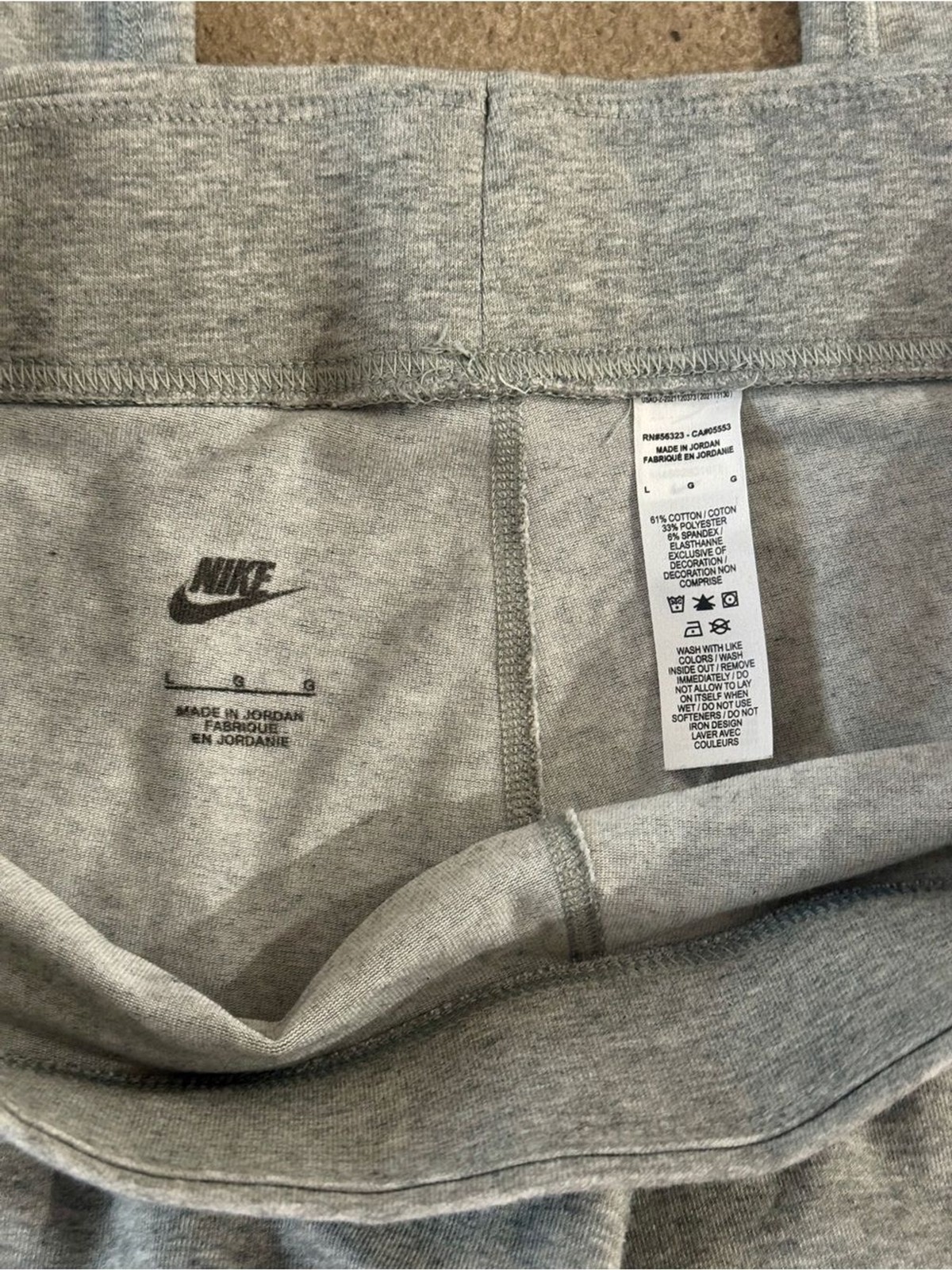 Nike Women’s Gray Cropped Leggings White Swoosh Cotton Blend Size Large