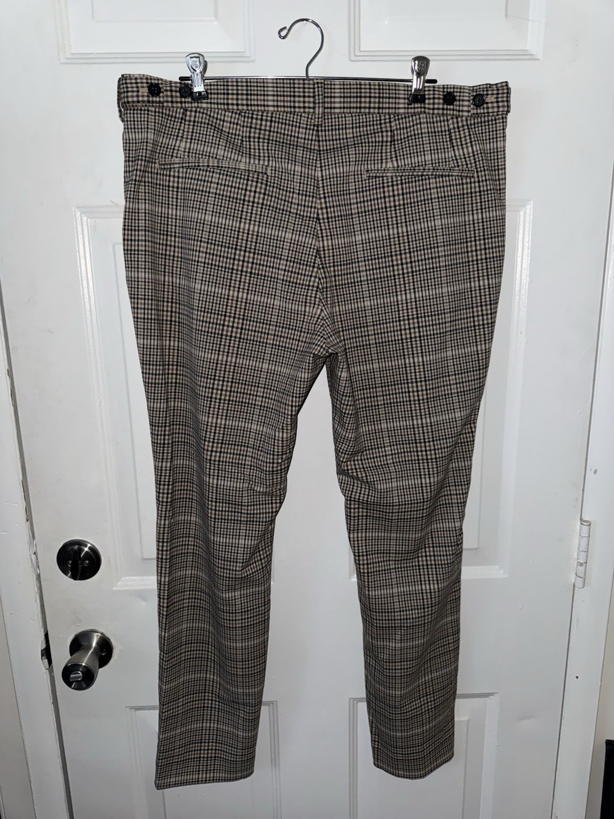 H&M Men’s Skinny Fit Plaid Dress Pants Beige/Black Button Closure 36″