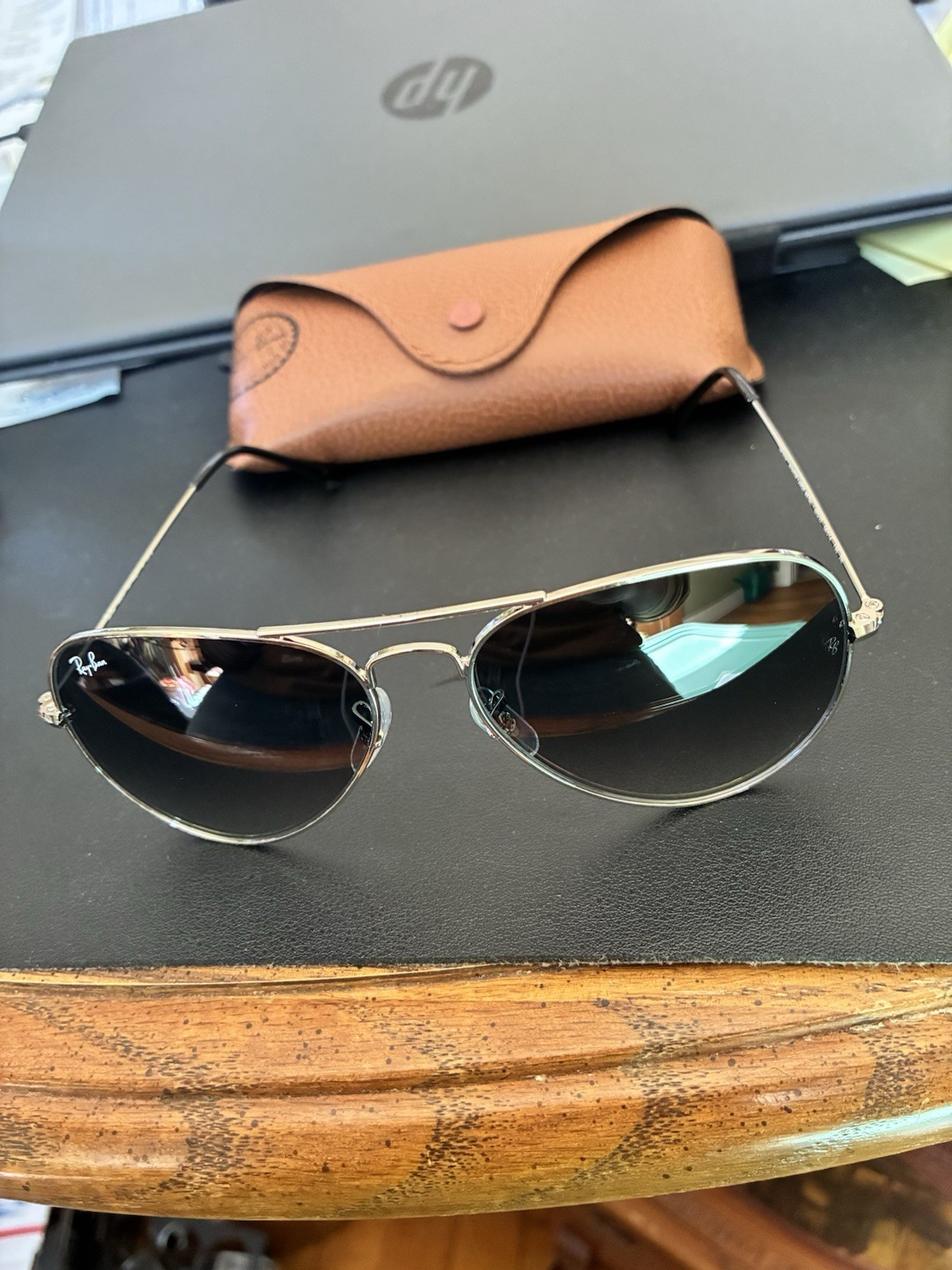 Ray-Ban Aviators RB3025 58mm. Silver Frame with Light Grey Gradient Lenses. New.