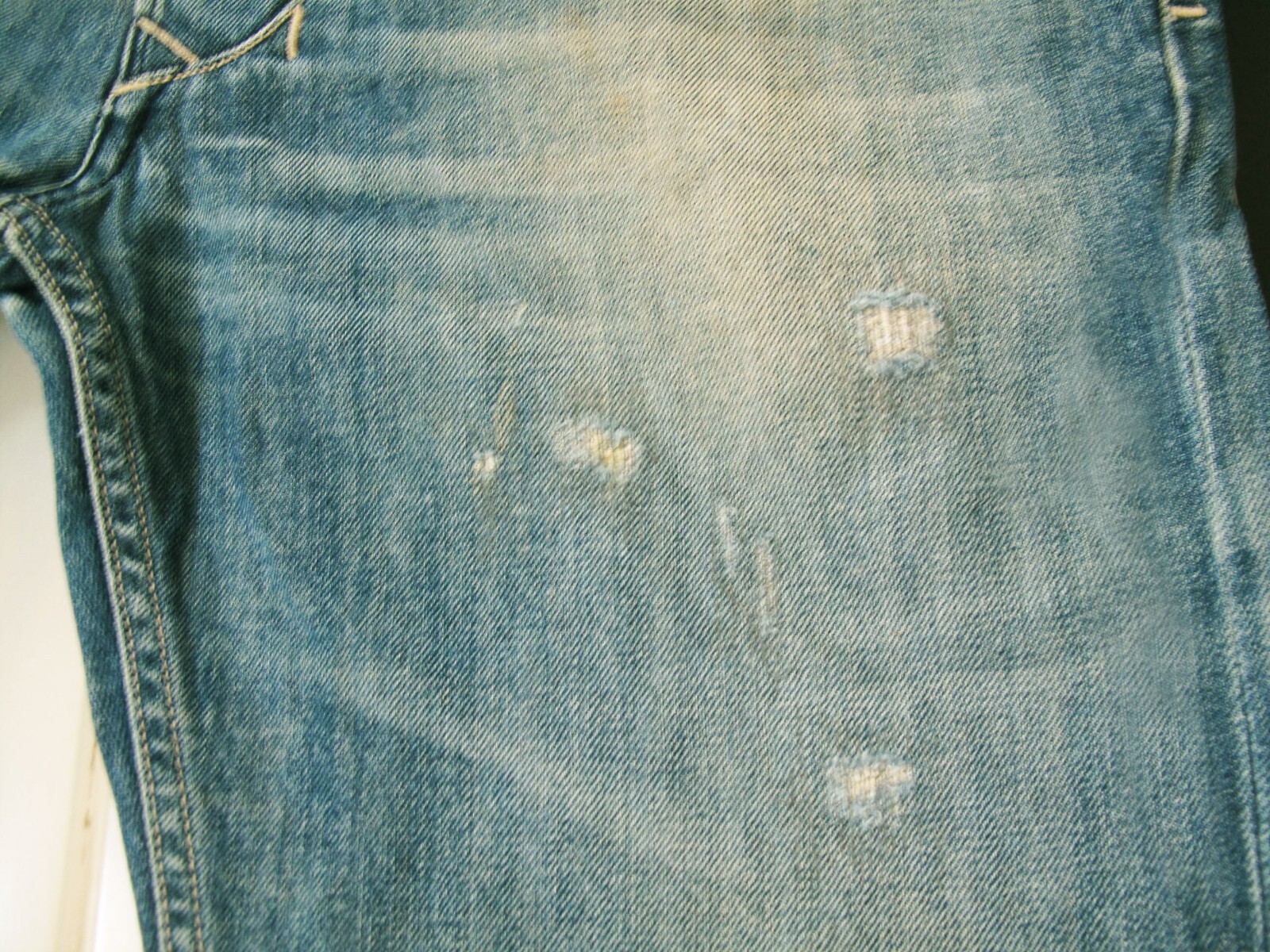 HOT Men’s DIESEL @ LARKEE 8B4 STRAIGHT DISTRESS Denim Jeans 32 x32 (Fit 33×32.5)