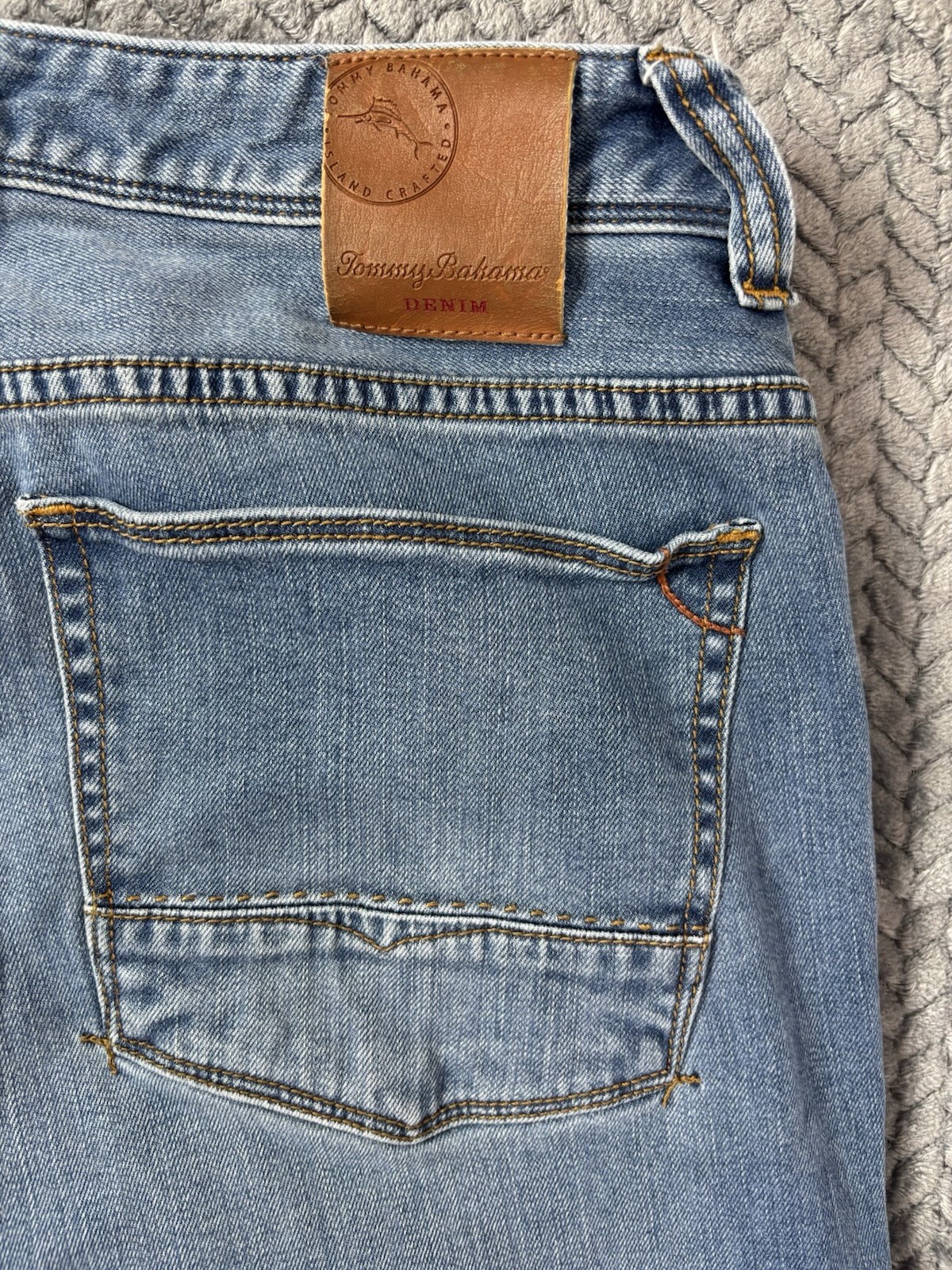 Men’s Tommy Bahama Sand Drifter Authentic Straight Denim Blue Jeans 33 X 30