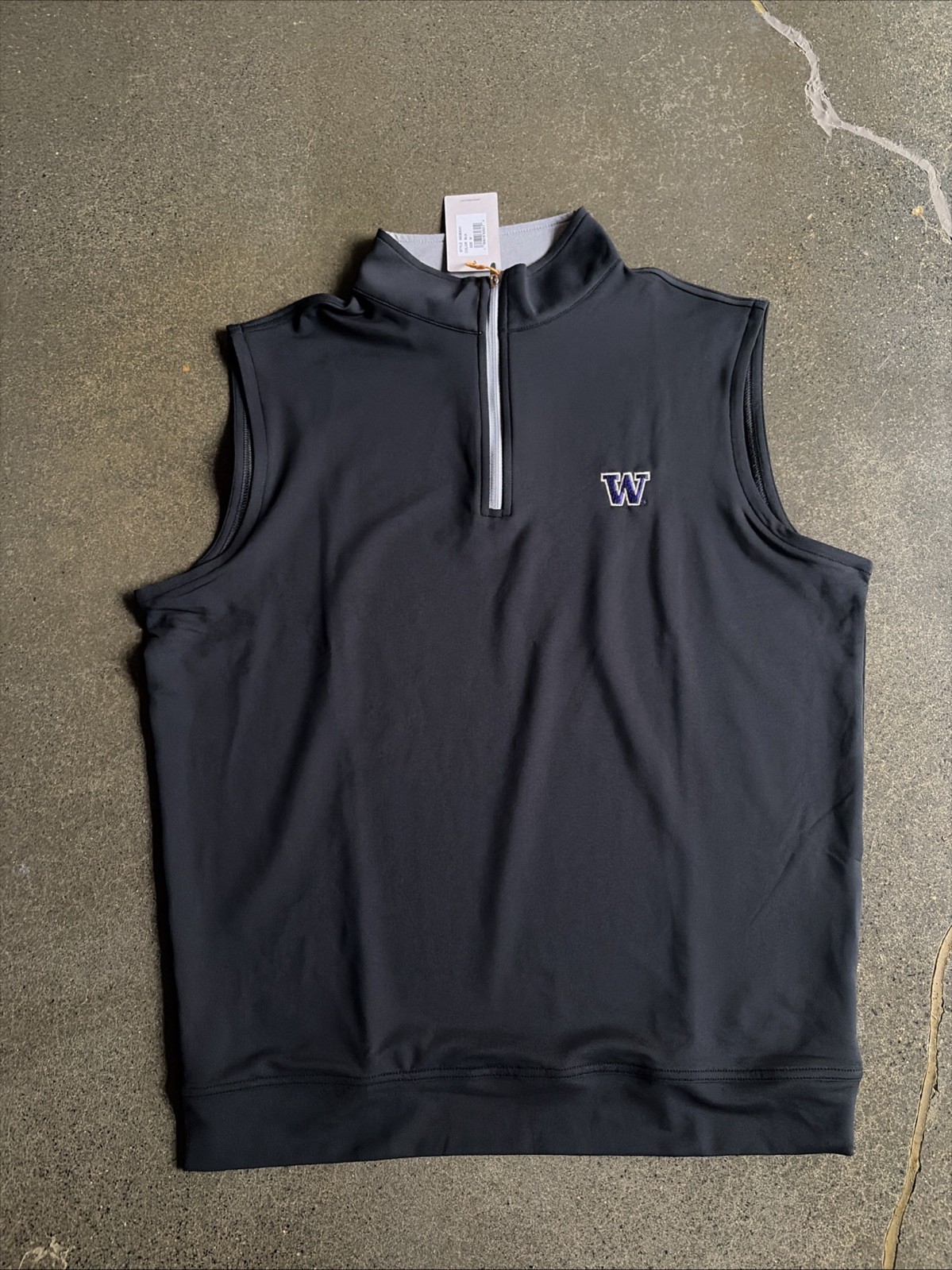 Peter Millar Sleeveless Quarter Zip – Men’s Medium