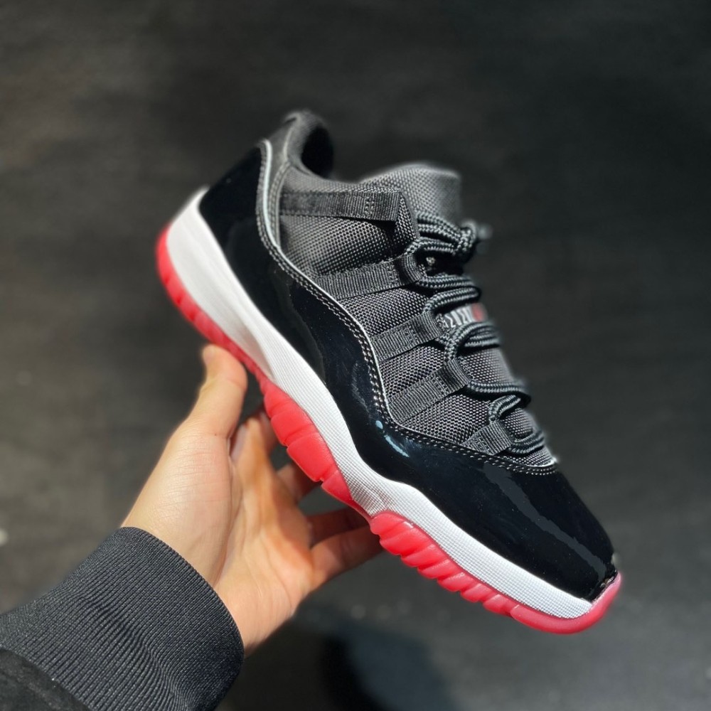 AJ 11 Retro Low ‘Bred’ FV5104-006 2025 Unisex Black Red