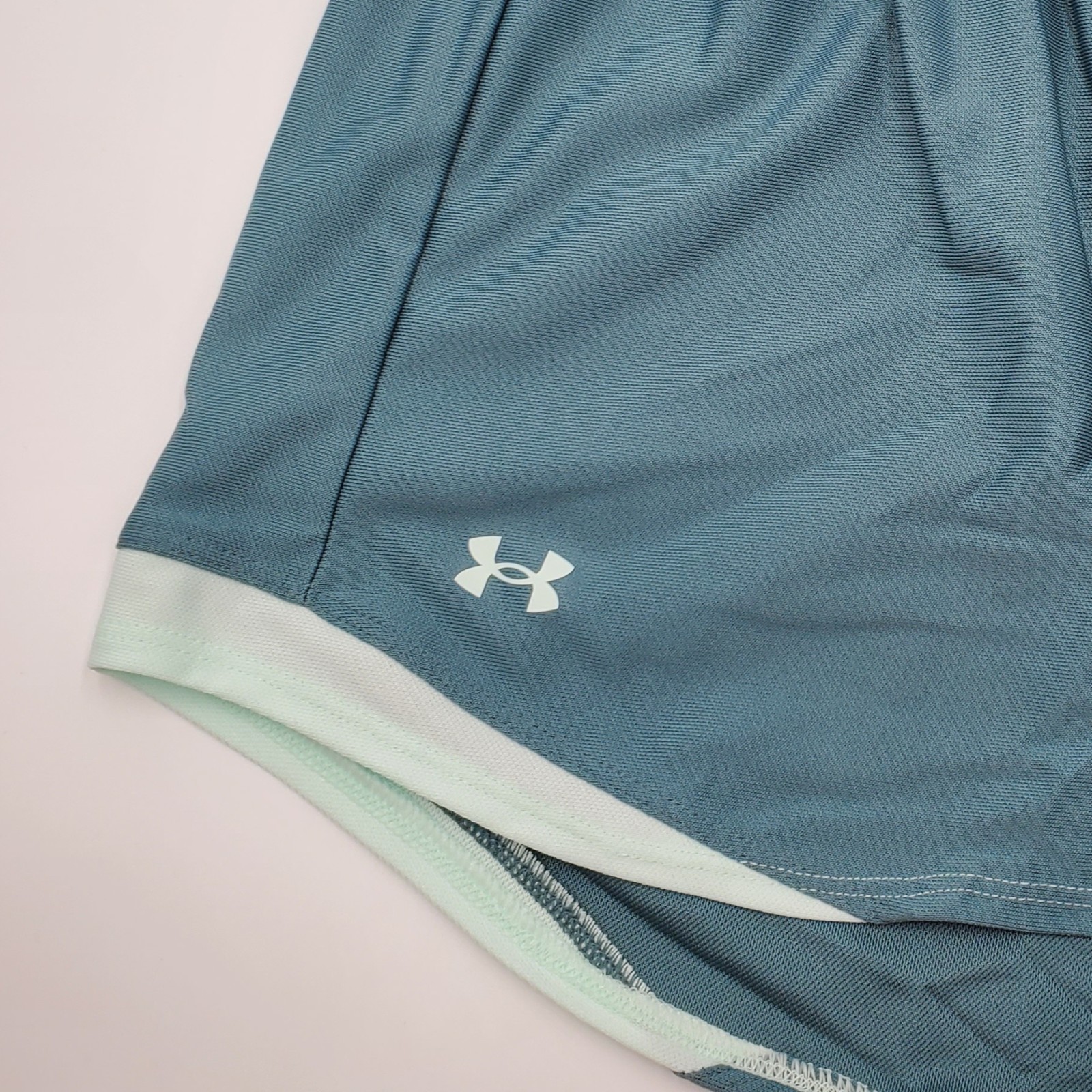 Under Armour UA Play Up 2.0 Womens Shorts Loose Fit Athletic Training Blue NEW