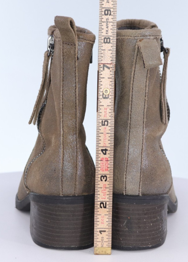 Clarks Collection Women’s Heeled Booties Boots Size 7 Leather Bronze