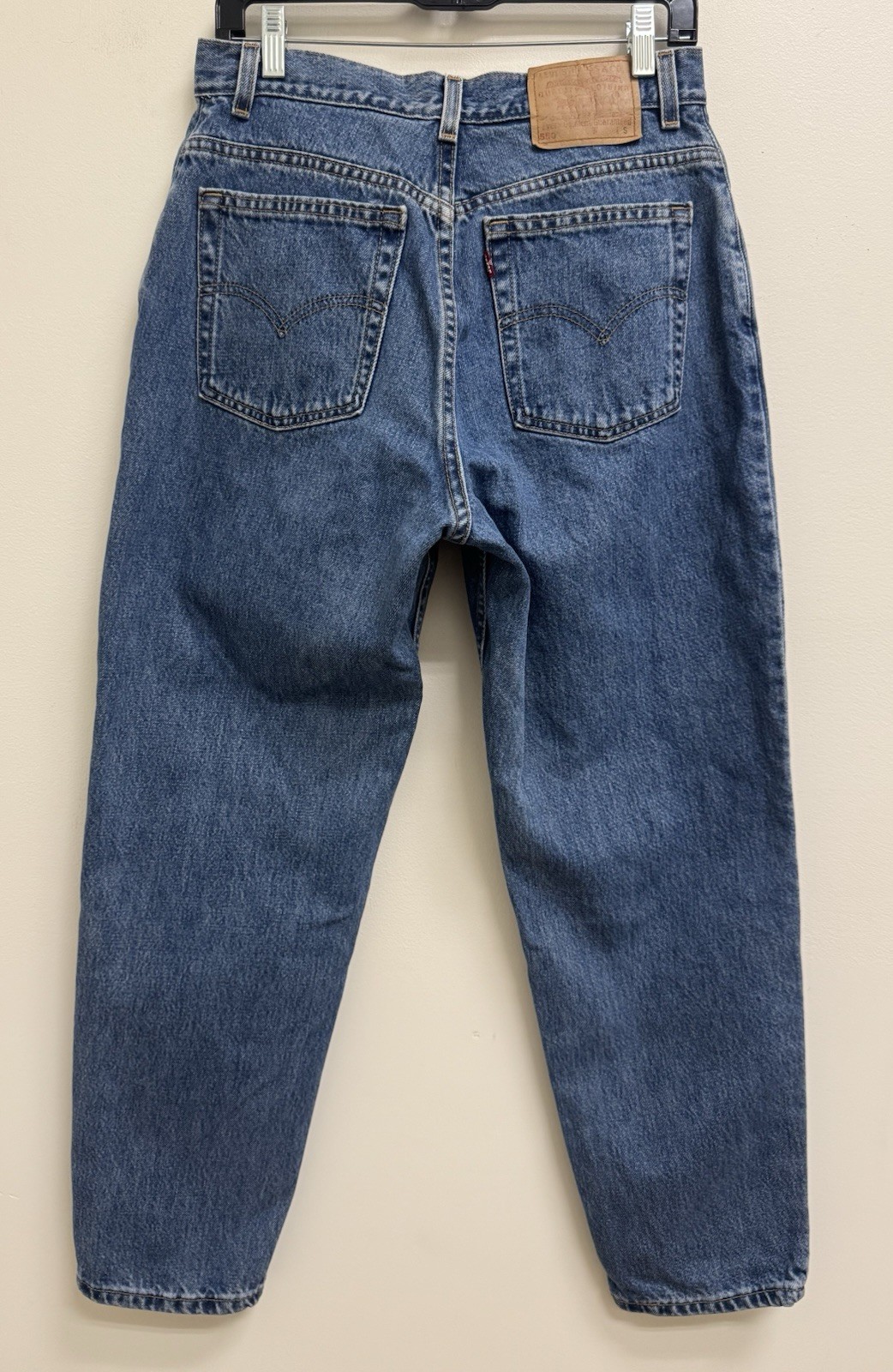 Levi’s Vintage Women’s 550 Relaxed Fit Tapered Mom Jean 29” USA