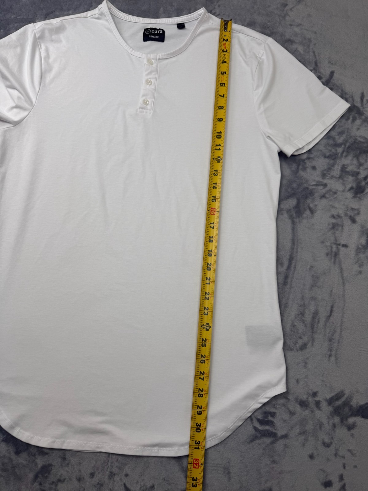 Cuts Clothing Elongated Henley T-Shirt Men’s XXl White