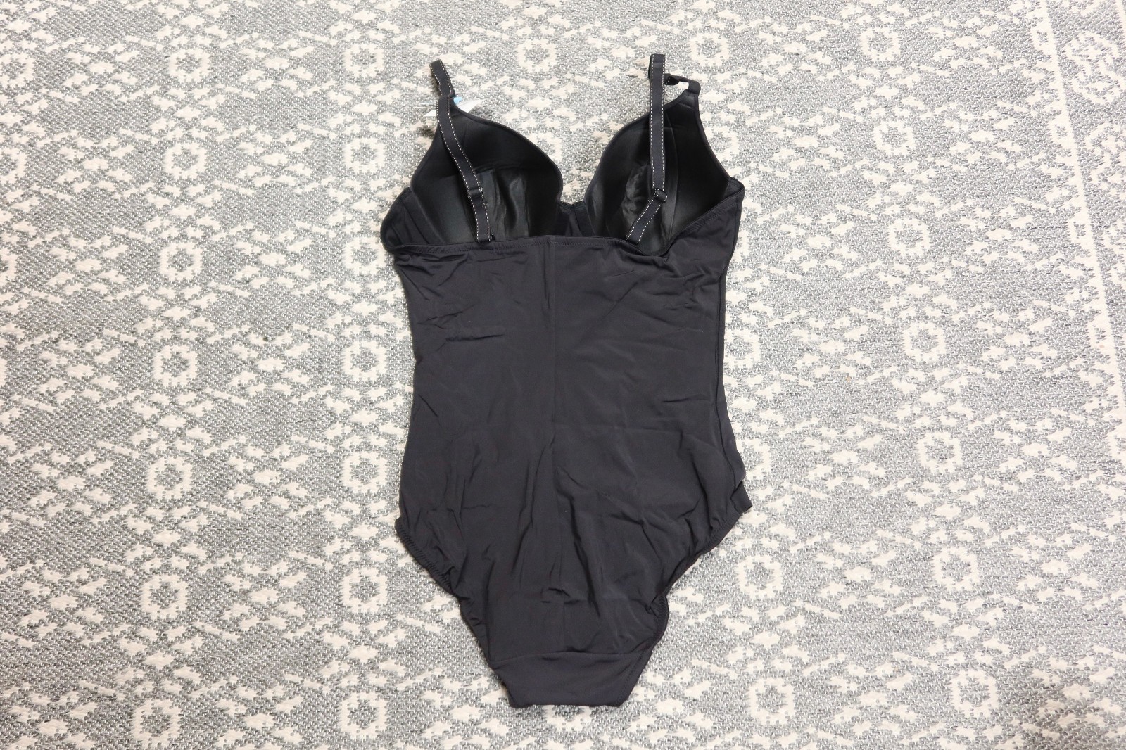 New Maidenform Women’s Body Shaper With Built-In Bra Shapewear – 34C – Black