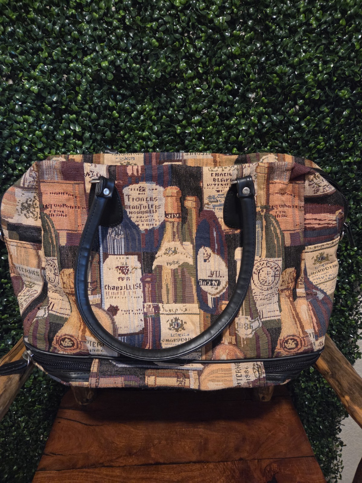Wine Bottle Print Zip Tote Handbag Lined Multicolor Black Double Handles