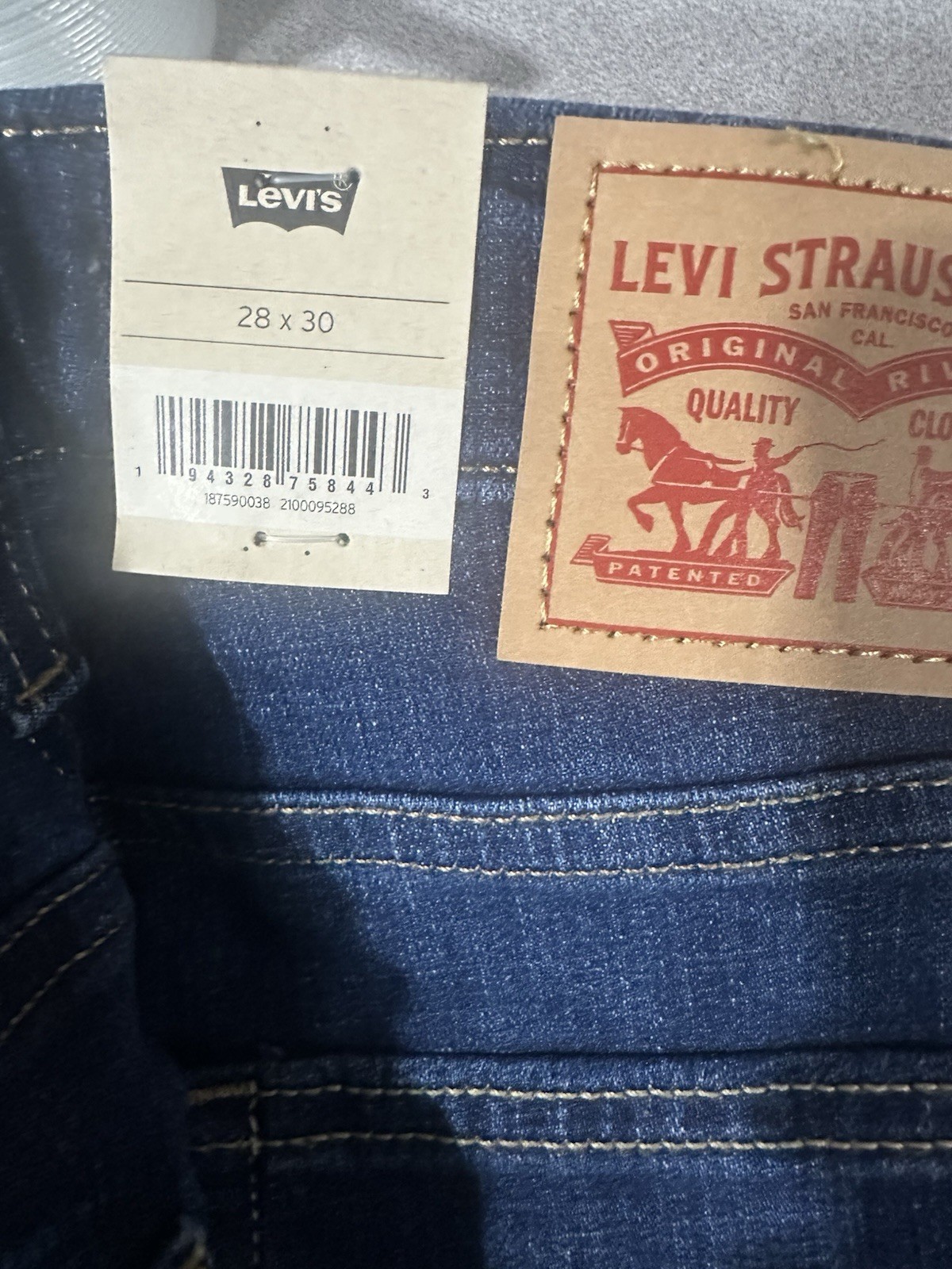 Levi’s Women’s 725 High-Rise Bootcut Jeans | 28 x 30 – NEW