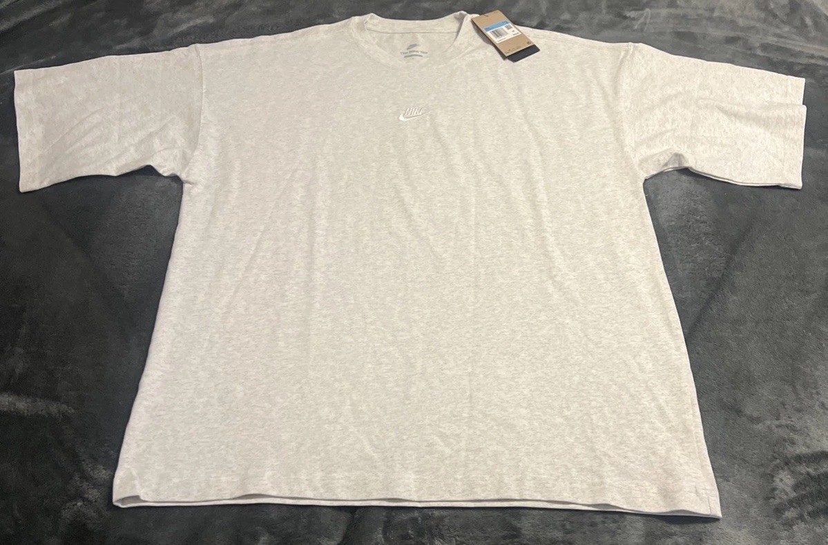 Medium Nike Sportswear Premium Essentials Oversized Tee FB9766-051 Light GREY