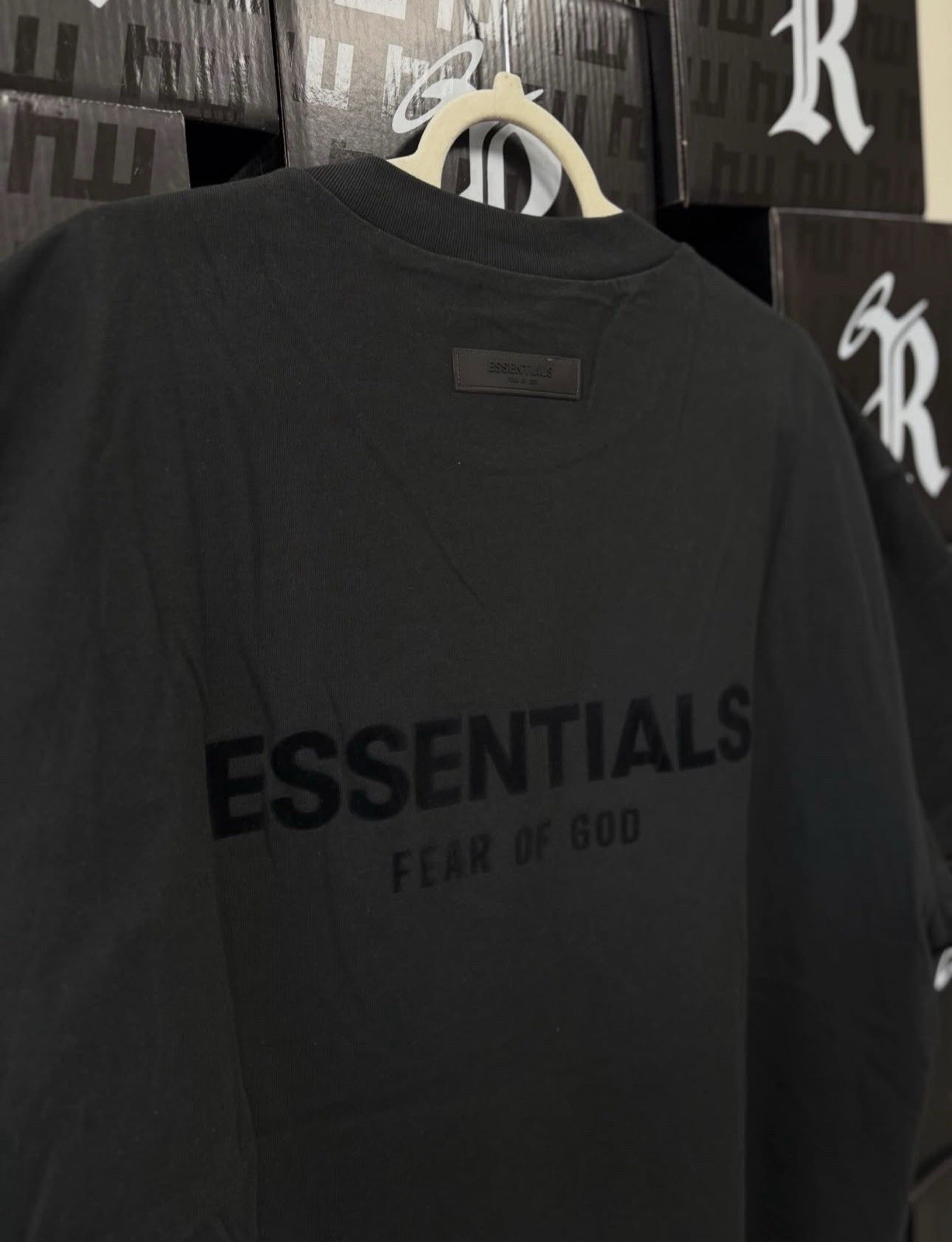 Essentials Fear of God ESSENTIALS Men’s Black Logo Graphic Crew Neck T-Shirt M