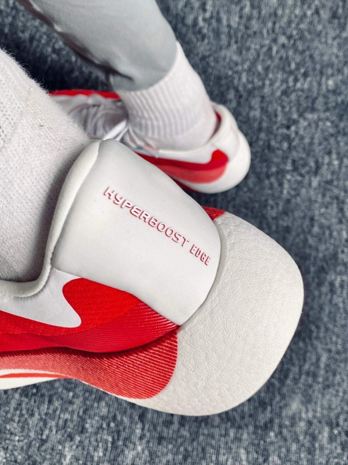 adidas Hyperboost Edge Cloud White Pure Ruby KI1913