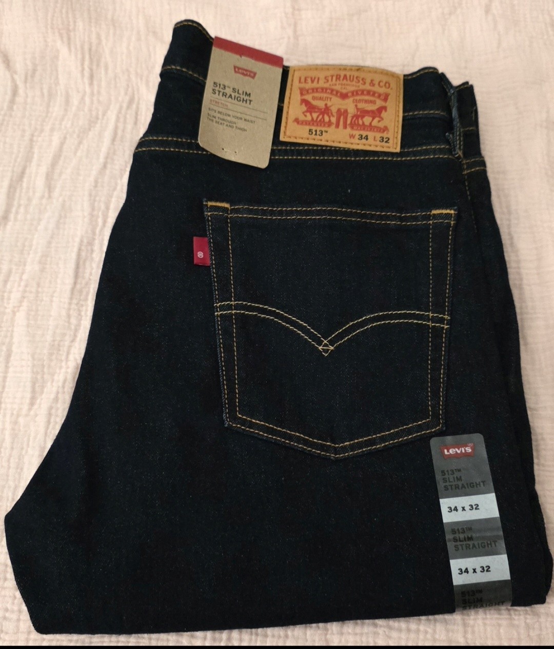 Levi’s 513 Slim Straight Men’s Jeans 34×32 Medium Wash Blue NWT New With Tags