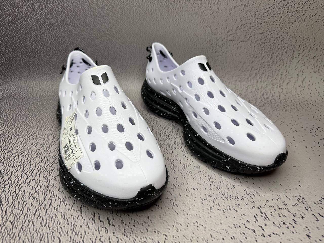 Kane Revive Shoes White Black Speckle Recovery Vented Rubber Slip US M 3 – M 16