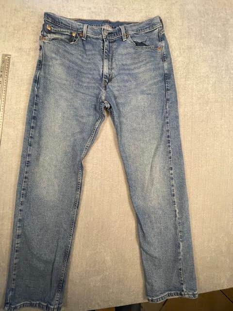Levi’s 505 Regular Fit Jeans mens Size 36 x 32 – Blue