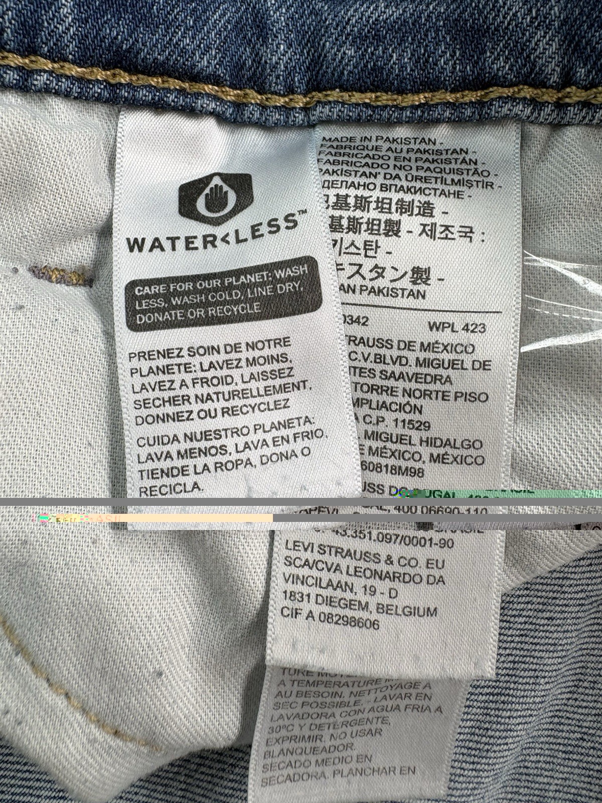 Levi’s Men’s Blue Denim Jeans Light Wash Tapered Regular Fit 5-Pocket 46×30