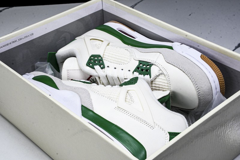 DR5415-103 Nike Air Jordan 4 Retro SB Pine Green Men’s Size 4-14