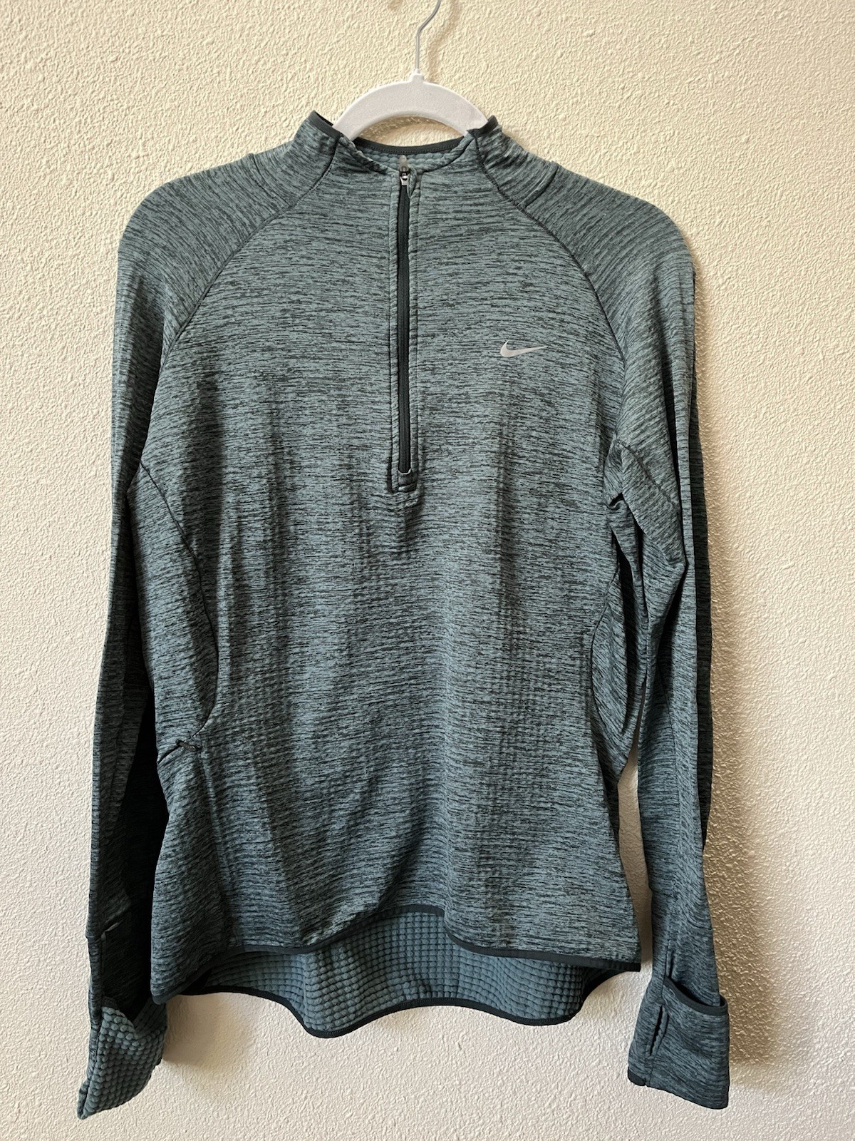 Nike Pro Pullover Womens Size Large Purple Dri-FIT 1/4 Zip Long Sleeve Running