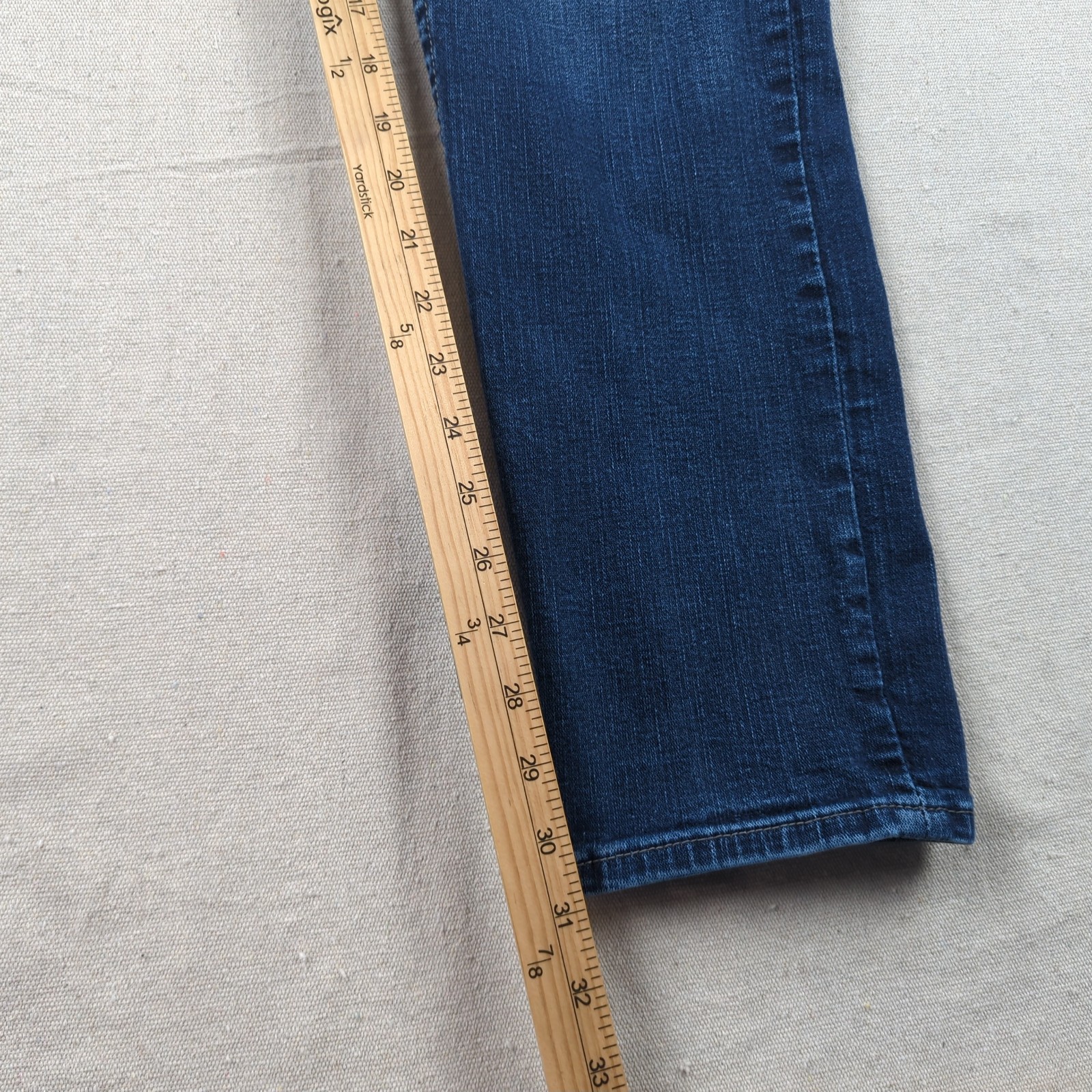 True Religion Jeans Mens 33×31 Blue Rocco Relaxed Skinny Stretch Casual Preppy