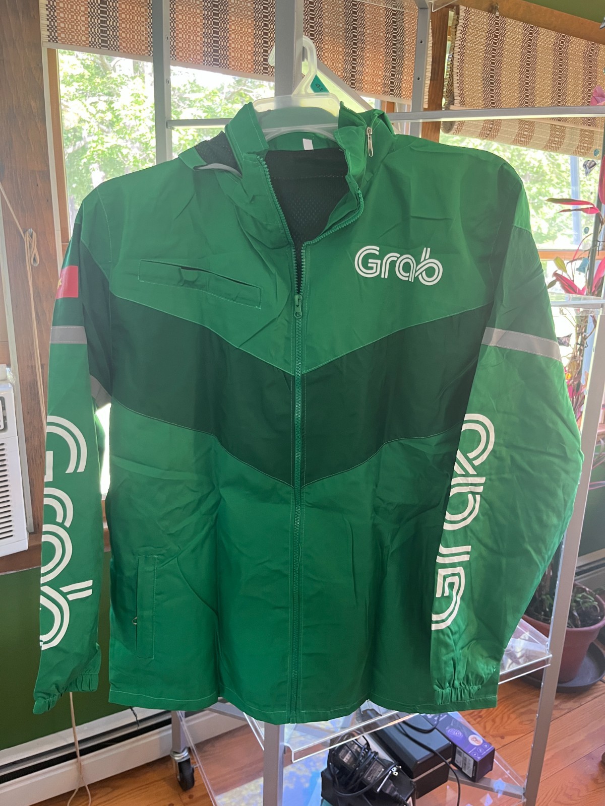 New XL Vietnam Green Grab Jacket Essentials Tourist