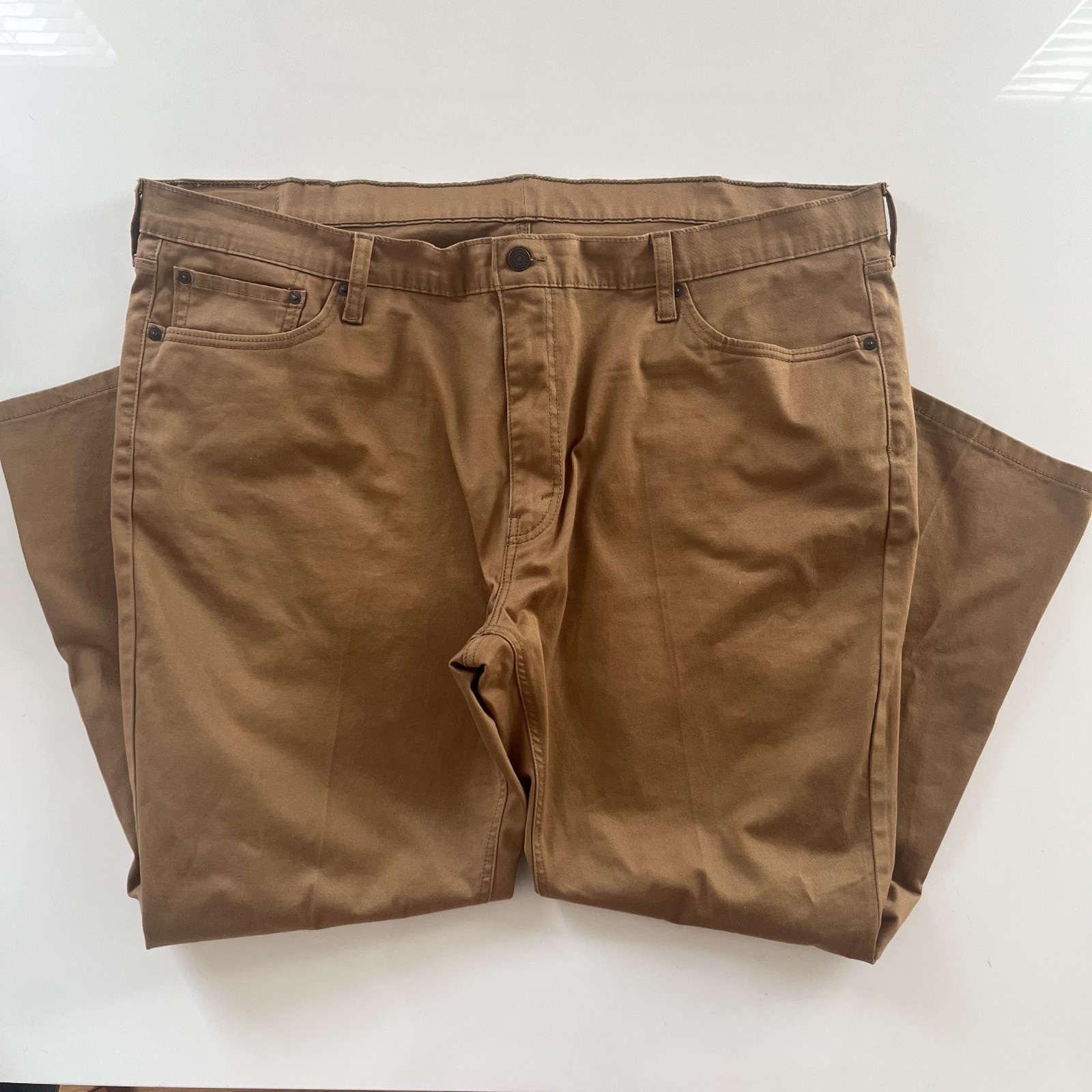 Men’s 541™ Athletic Taper Fit Stretch Caraway Twill Jean style Pants size 46×30