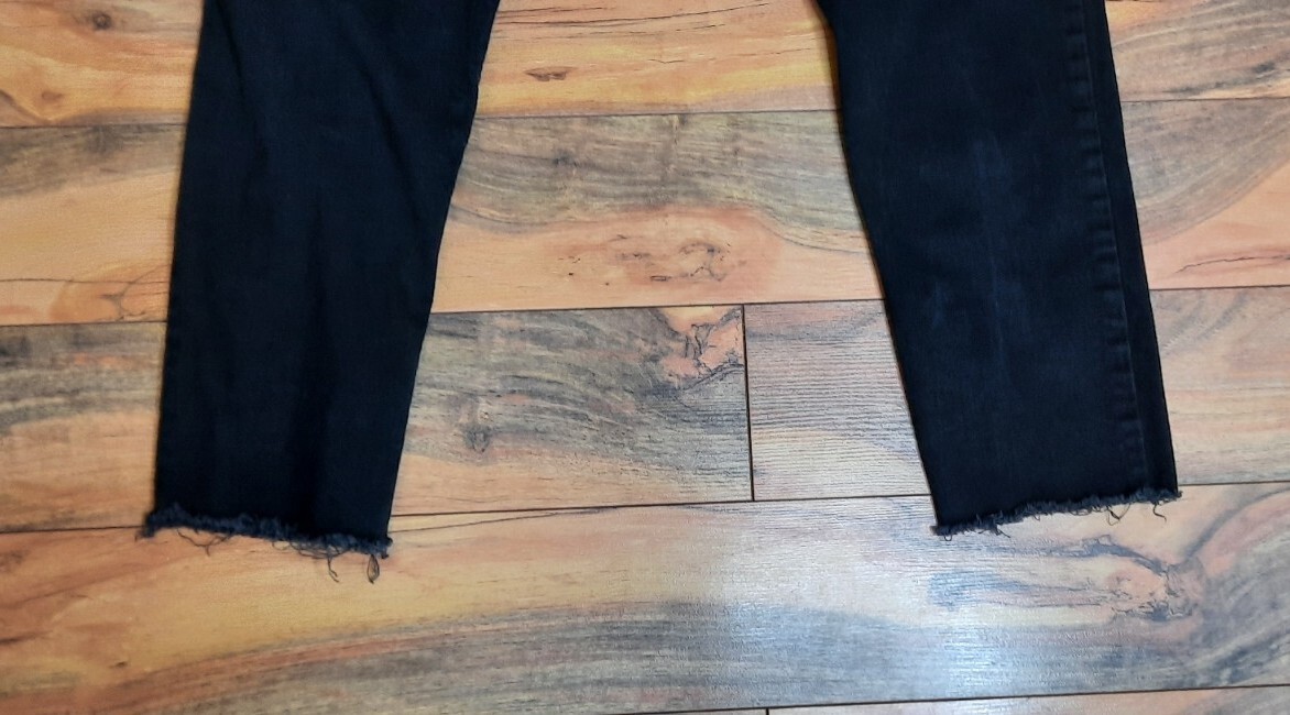 A.n.a Womens High Rise Skinny Jeans Frayed Raw Hem Size 16 Black Denim