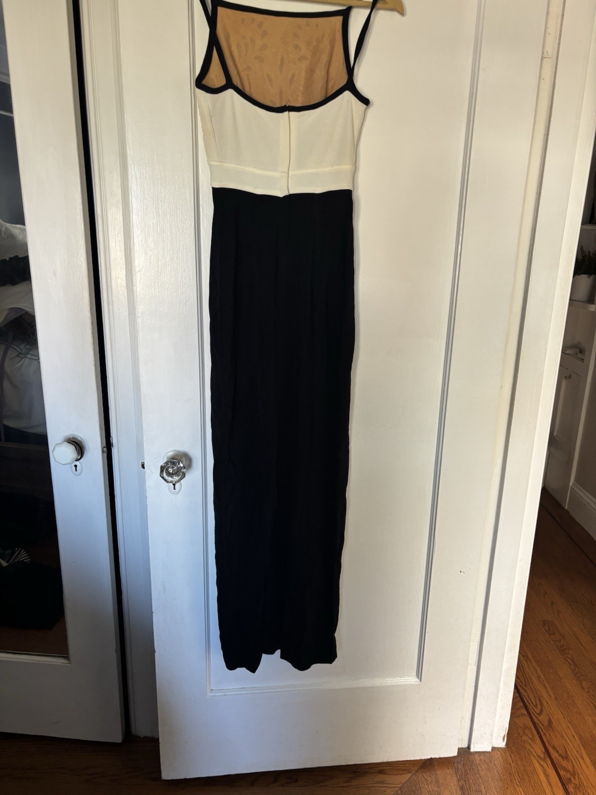 Women’s Black & White Colorblock Sleeveless One-Piece dresd Embroidery Tabash