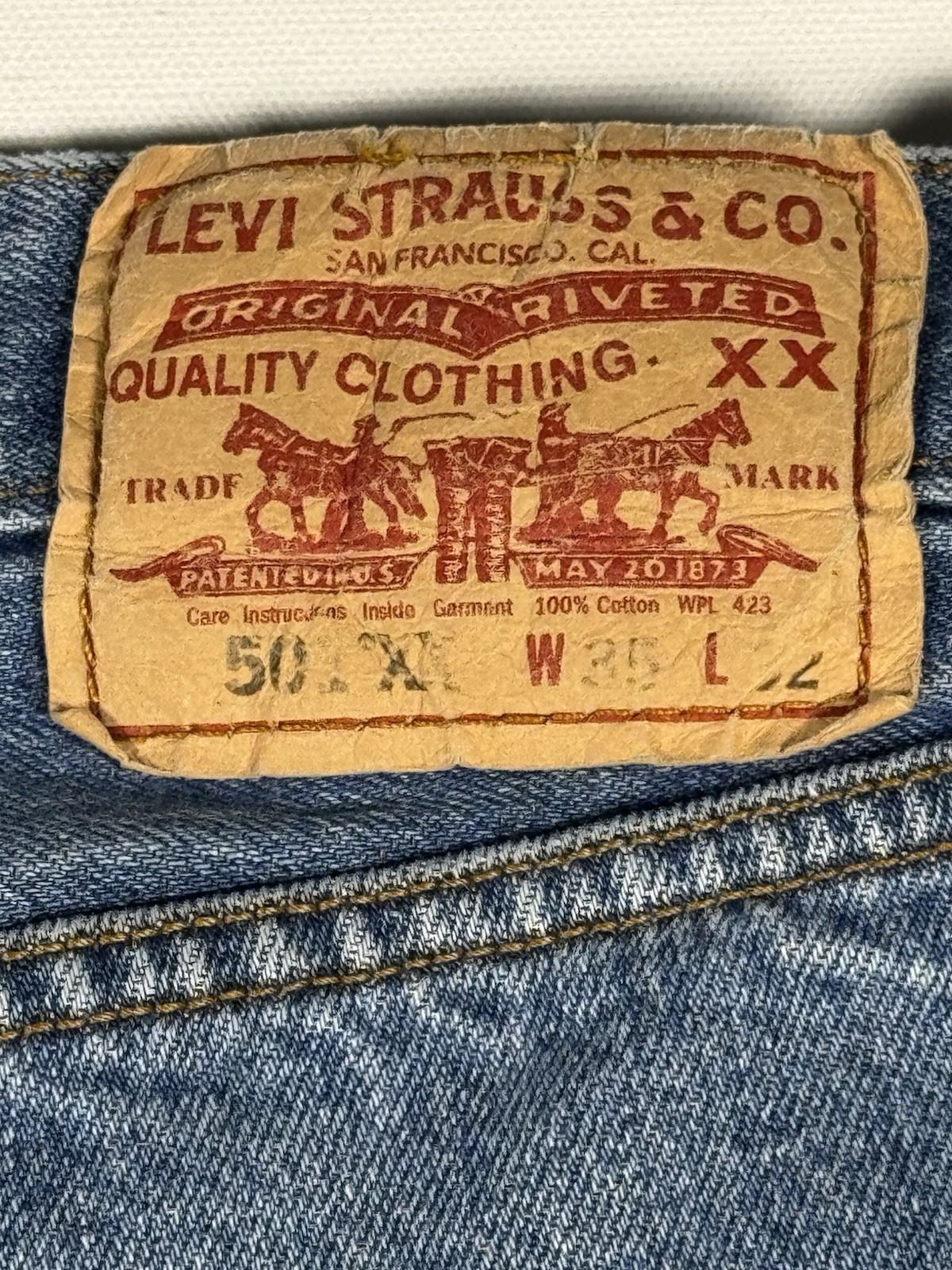 Vintage Levi’s 501XX Jeans Mens 32×30 Blue Button Fly Y2K Denim Paint Splatter