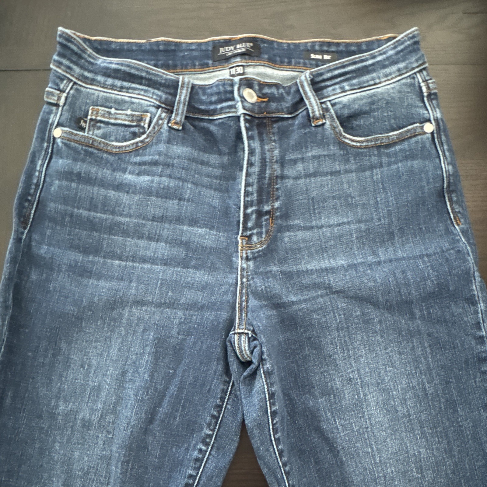 Judy Blue Women’s Slim Skinny Denim Jeans Medium Wash Blue Distressed 5-Pocket