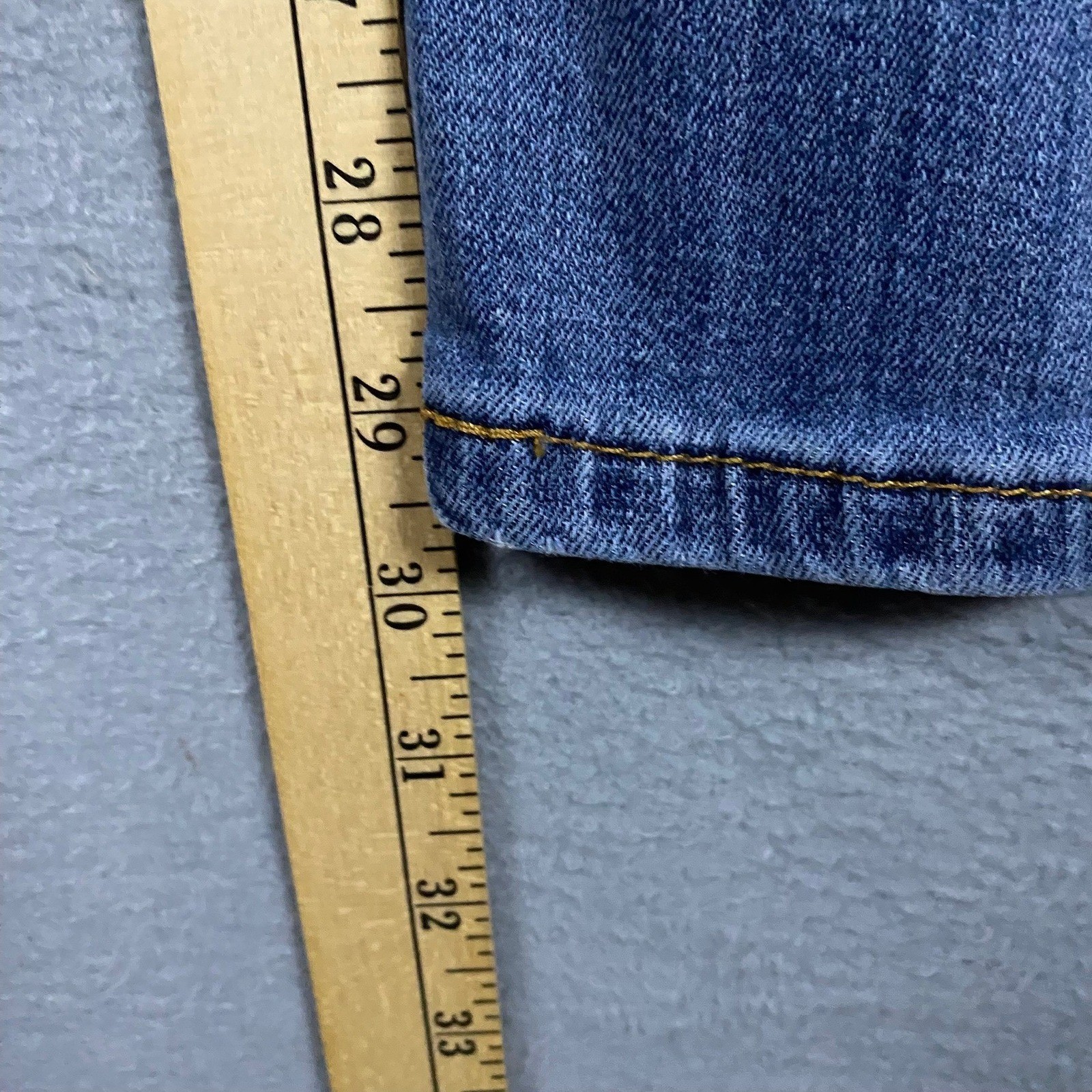 Levis 502 Regular Taper Mens Blue Jeans 34×30 Medium Wash Denim