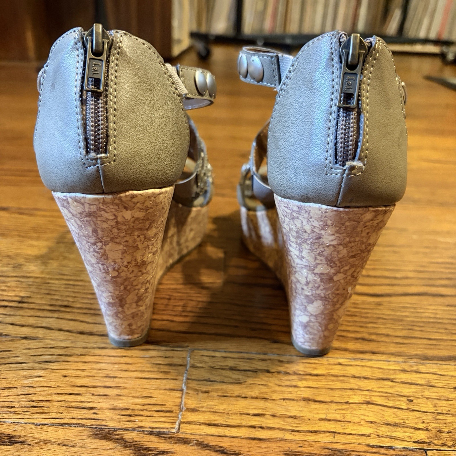 Vintage Y2K LEI Brand Stray Strappy Embellished Cork Wedge Sandals Size 7