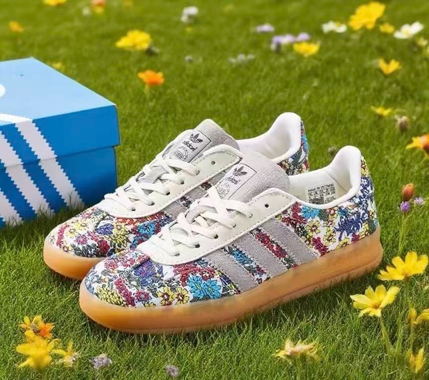 Adidas Gazelle IndoorLiberty London Floral Embroidery (Women’s) JP5309 New