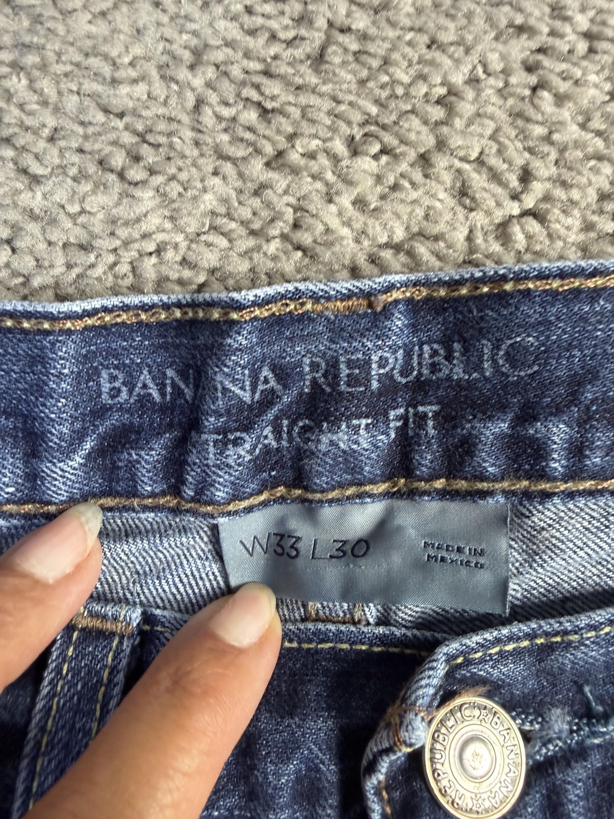 Banana Republic Jeans Mens 33×30 Blue Straight Regular Denim Distressed Logo