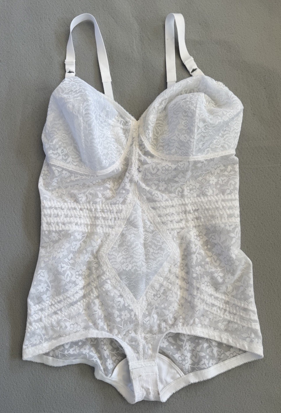 White Rago Lace Body Briefer Wireless Firm Shaping Bodysuit Shapewear Size 46DD