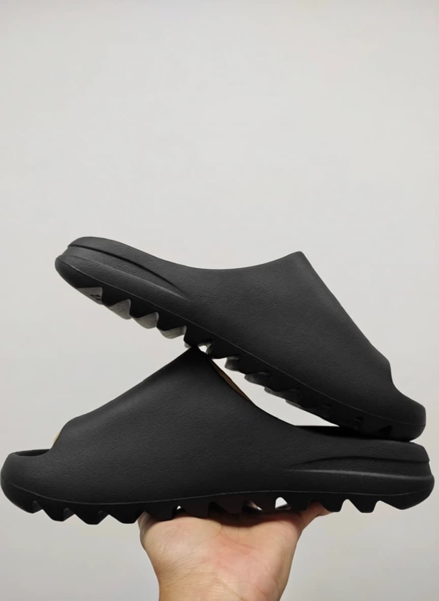 Yeezy Slide YZY YS-01 Black AUTHENTIC NEW With Dust Bag 100% Authentic 6-12M