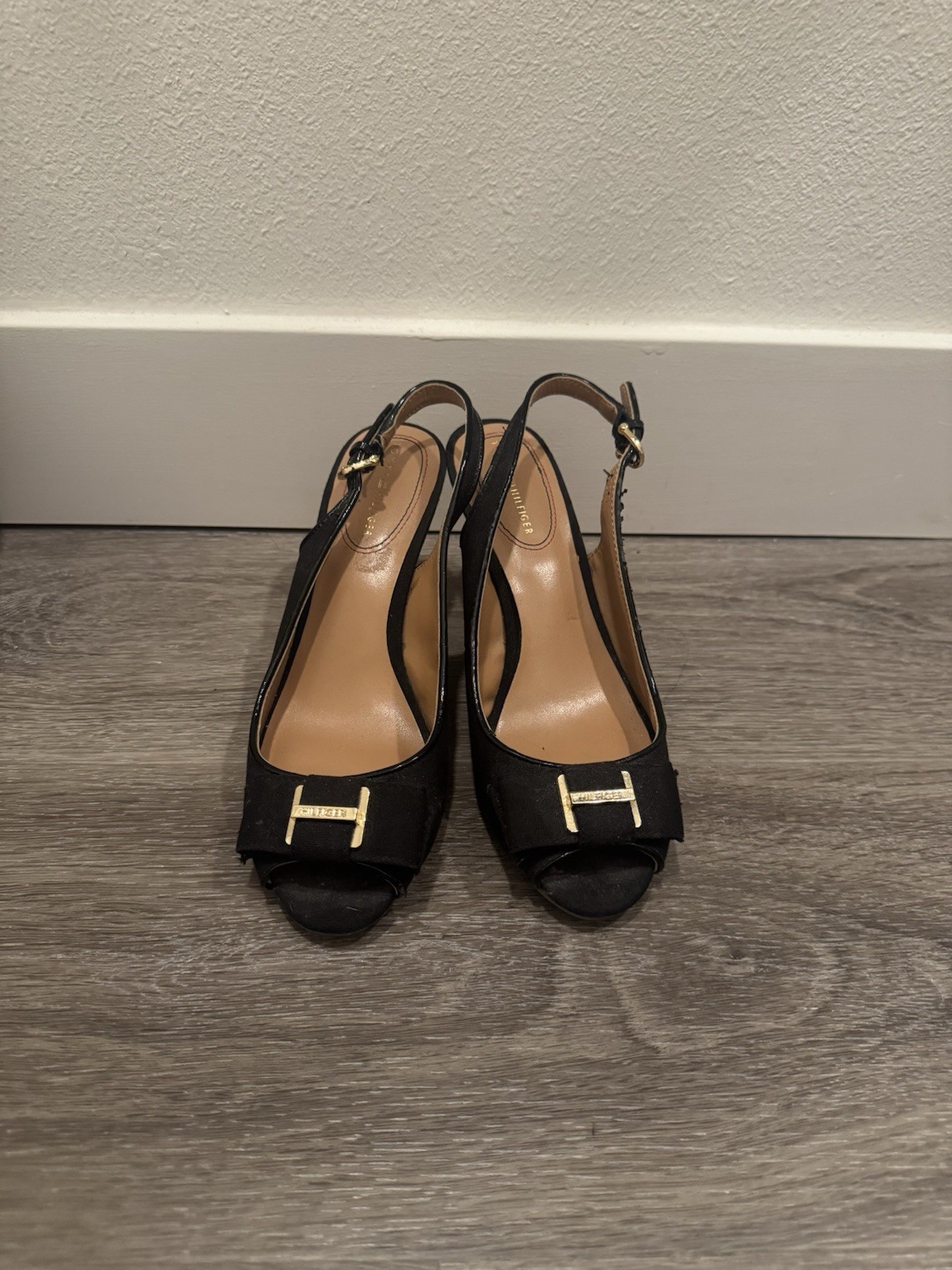 Tommy Hilfiger Size 7 M Taylan Peep Toe Bow Slingback Cork Wedge Sandal Black