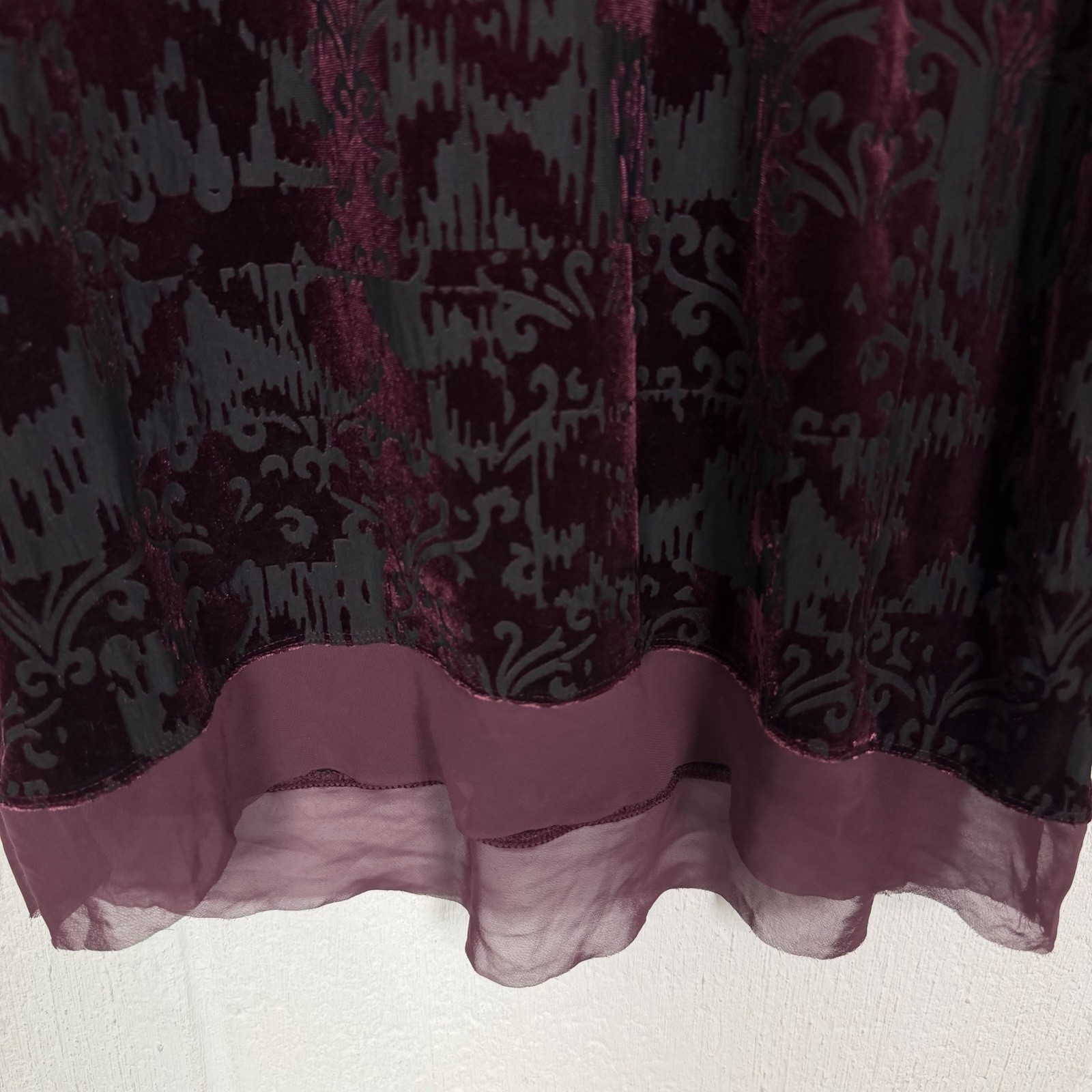 Simply Vera Wang Velvet Burnout Top SZ L Wine Color Sheer Whimsigoth Dark Fairy