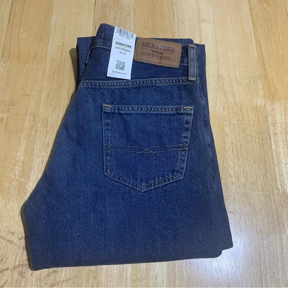 Signature By Levi Strauss & Co. NEW Men’s 30X36 Relaxed Stretch Loose Jeans