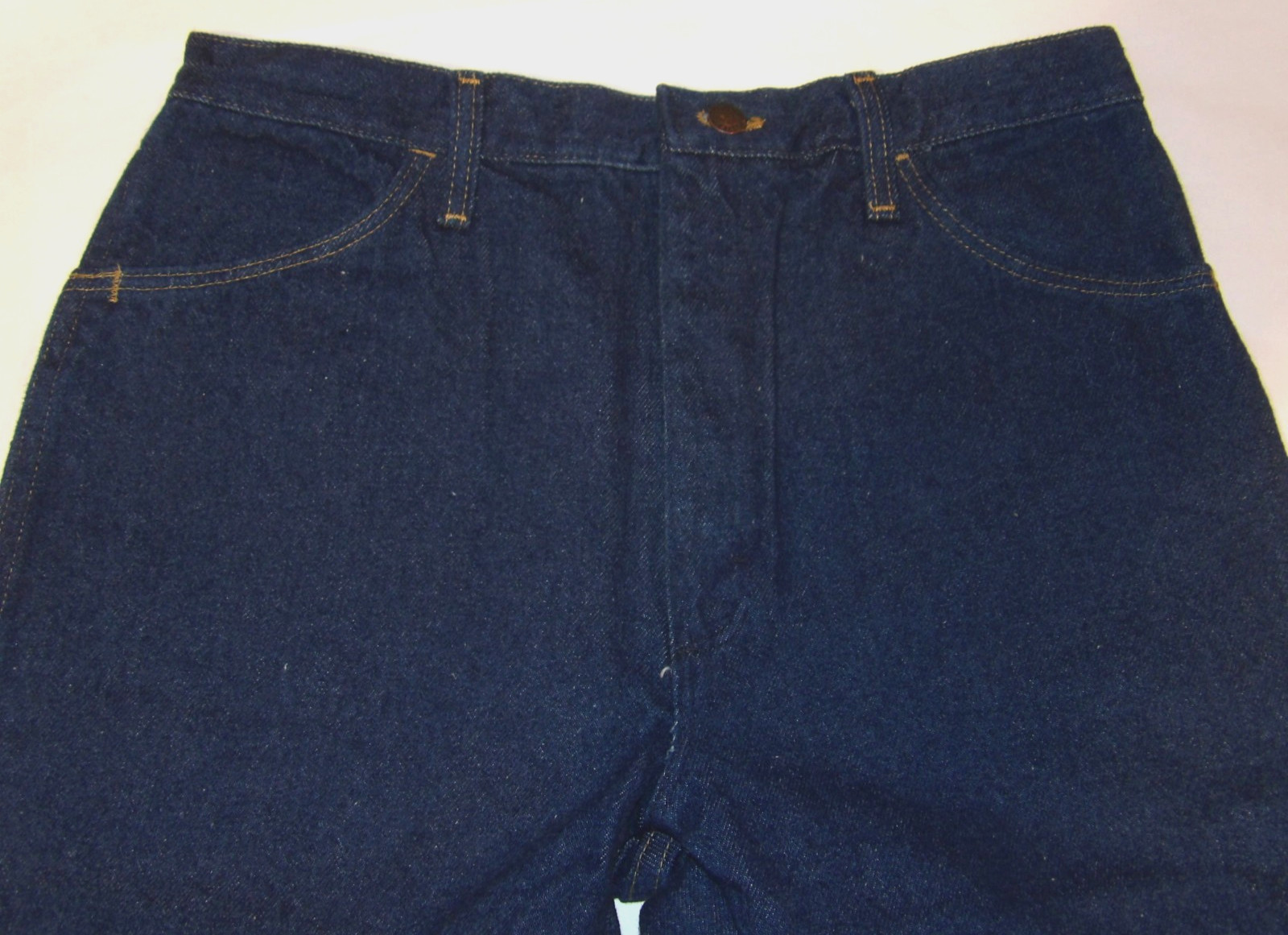 VINTAGE NEW WITH TAGS RUSTLER PREWASHED DENIM BLUE JEANS BY WRANGLER! USA 34×30