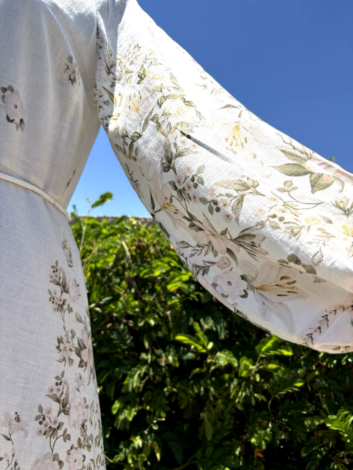 Calypso St. Barth Sz L Ivory/Magnolia Floral Linen blend V neck Maxi Dress-NWT