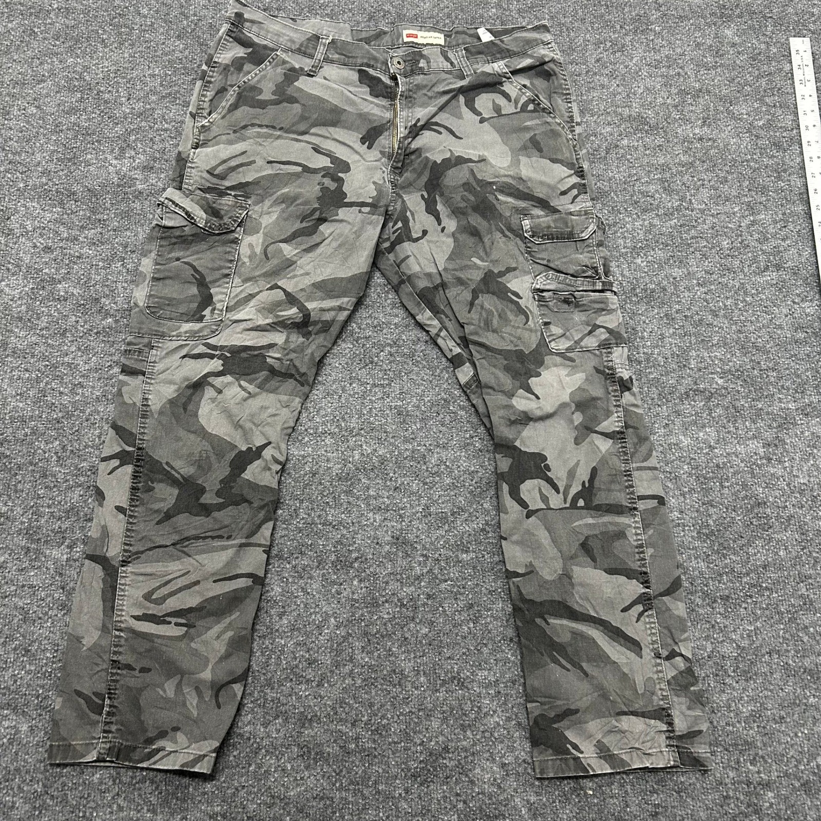 Wrangler Cargo Pants Mens Size 36 Gray Camo Regular Taper Cotton Stretch Utility