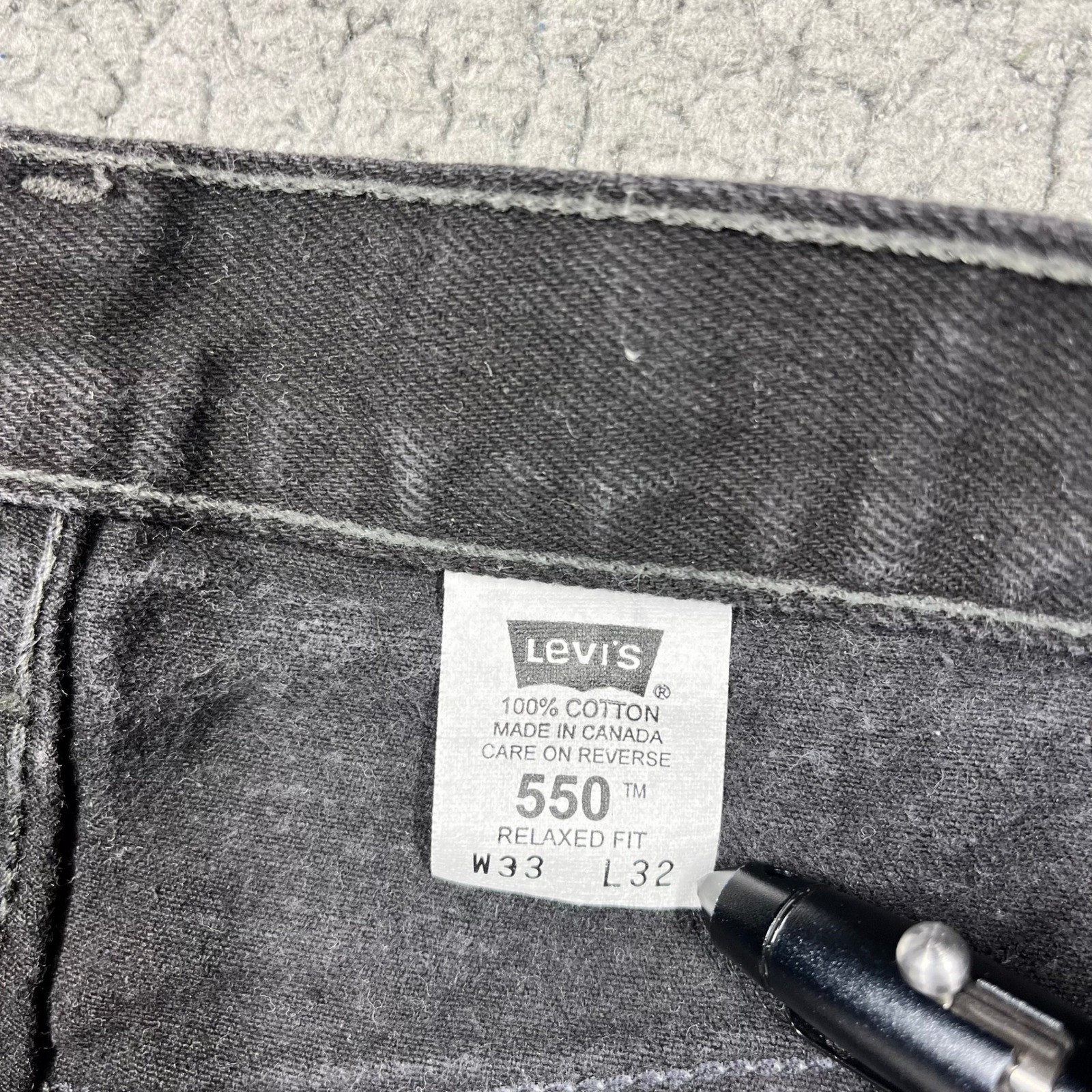 Vintage Levis 550 Relaxed Fit Black Denim Jeans Mens 33×32 Made in Canada