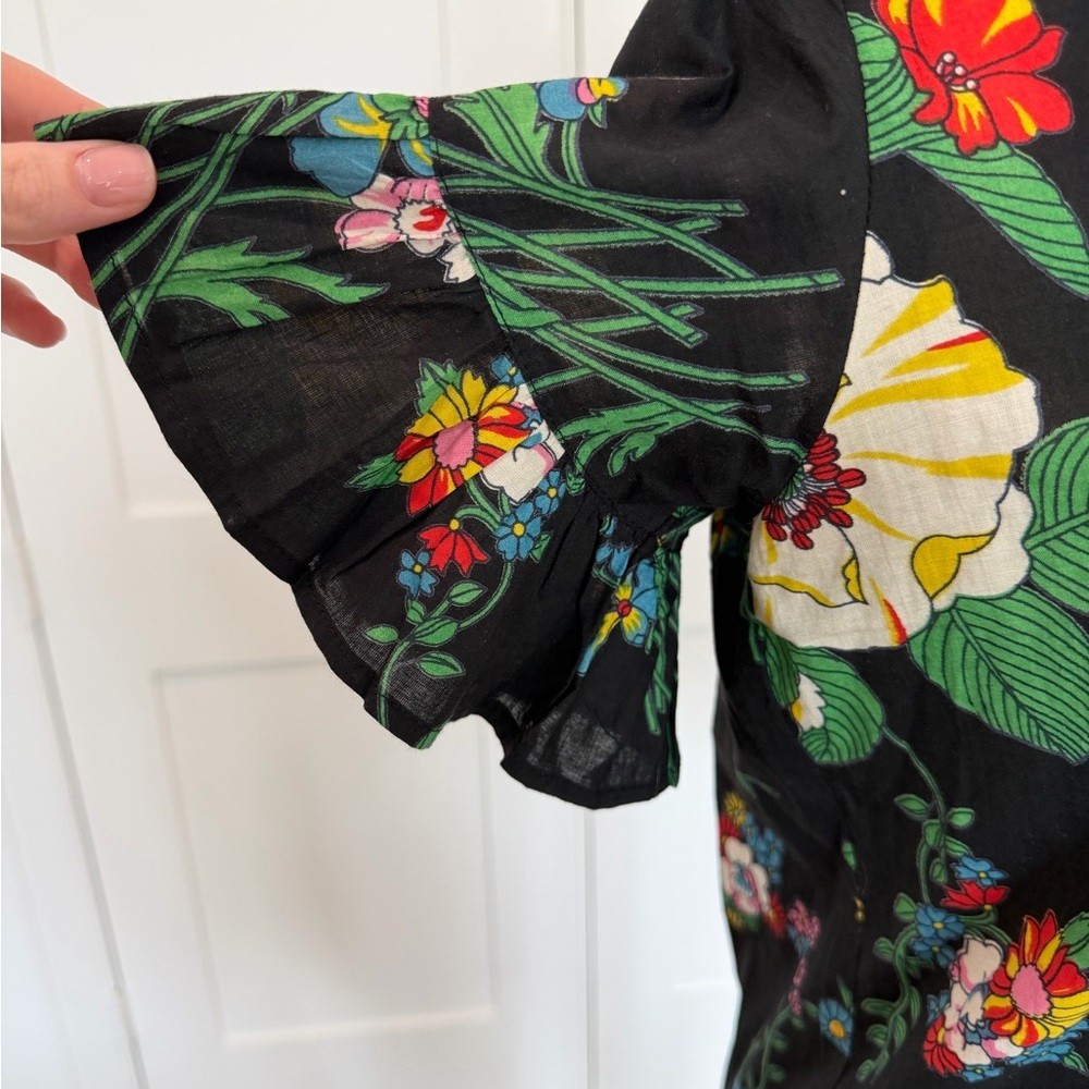 🤩 NWT – Mille Floral Button-Down Blouse – Size XXS