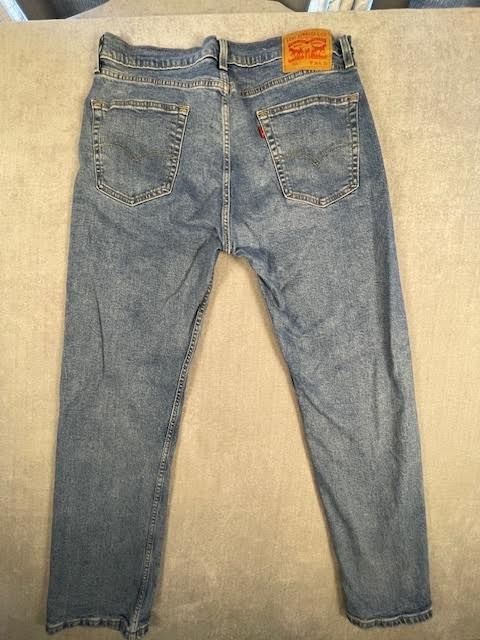 Levi’s 505 Regular Fit Jeans mens Size 36 x 32 – Blue