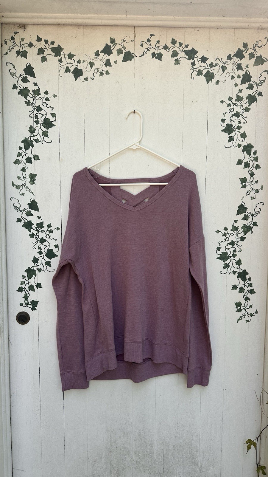 Ballerina Collection Purple Knit V-Neck Pullover Sweater 44-46 Criss-Cross Back
