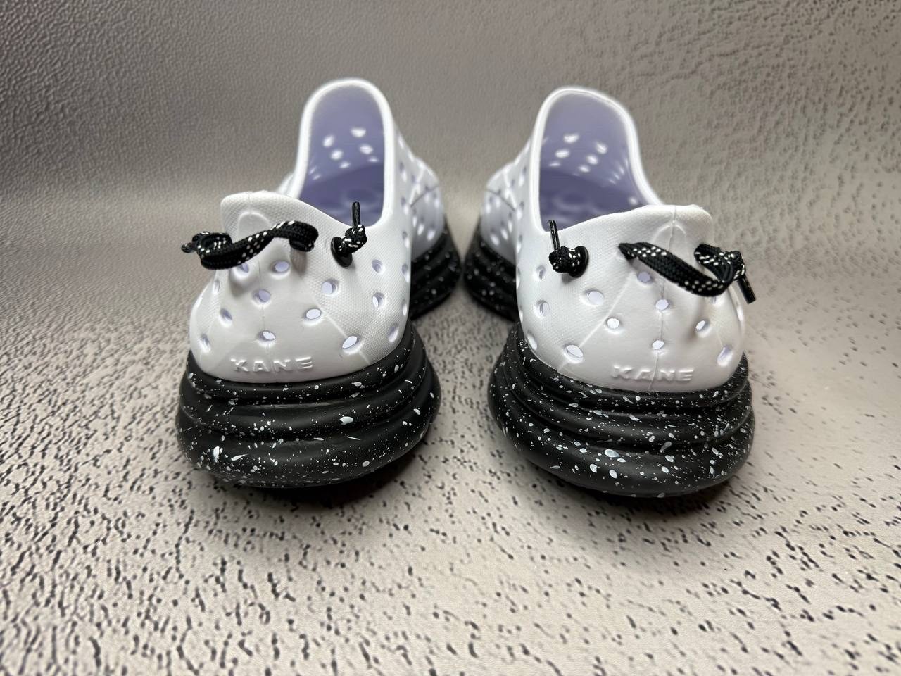 Kane Revive Shoes White Black Speckle Recovery Vented Rubber Slip US M 3 – M 16