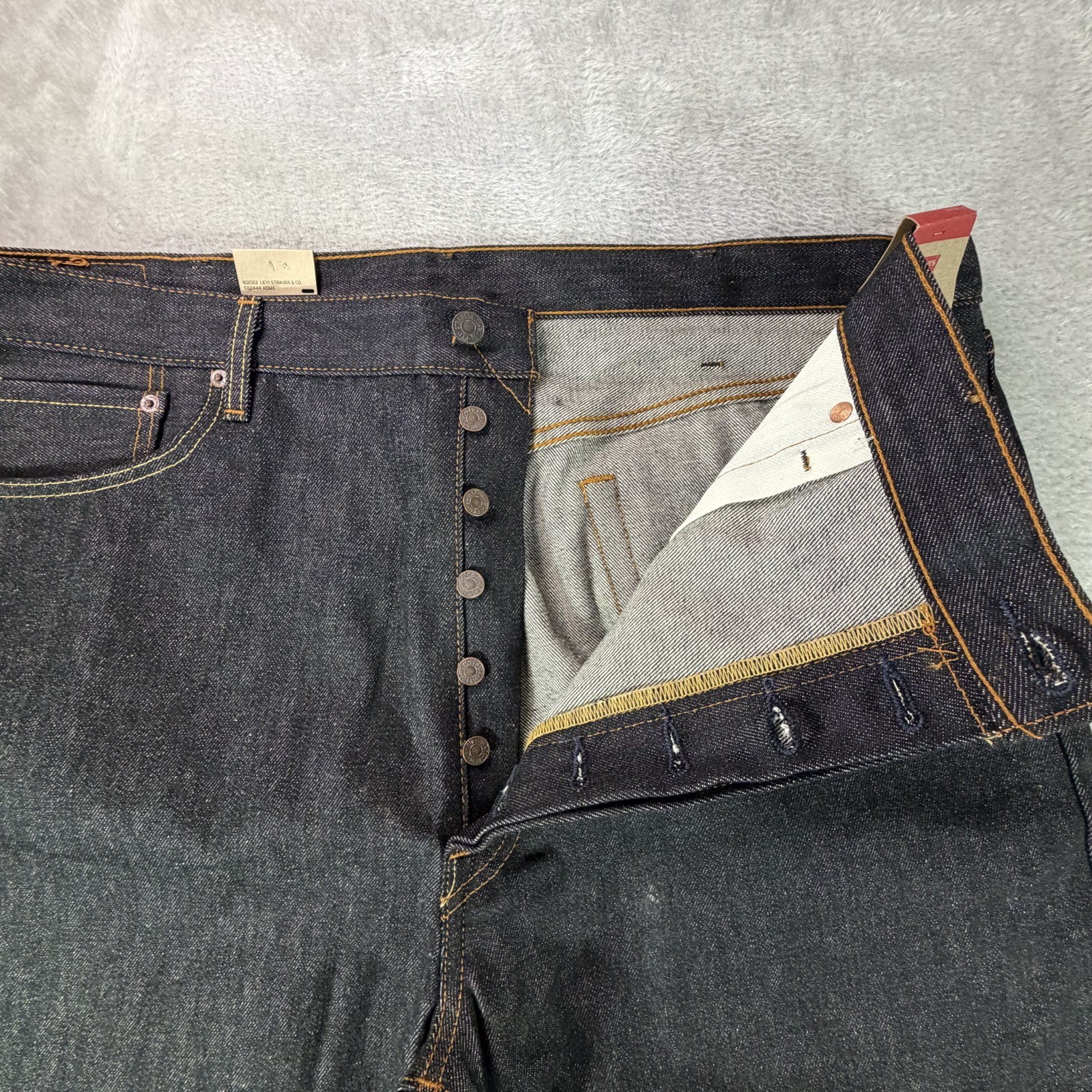 Levi’s 501 Original Shrink-To-Fit Men’s Straight Leg Denim Jeans 42 x 30 NWT